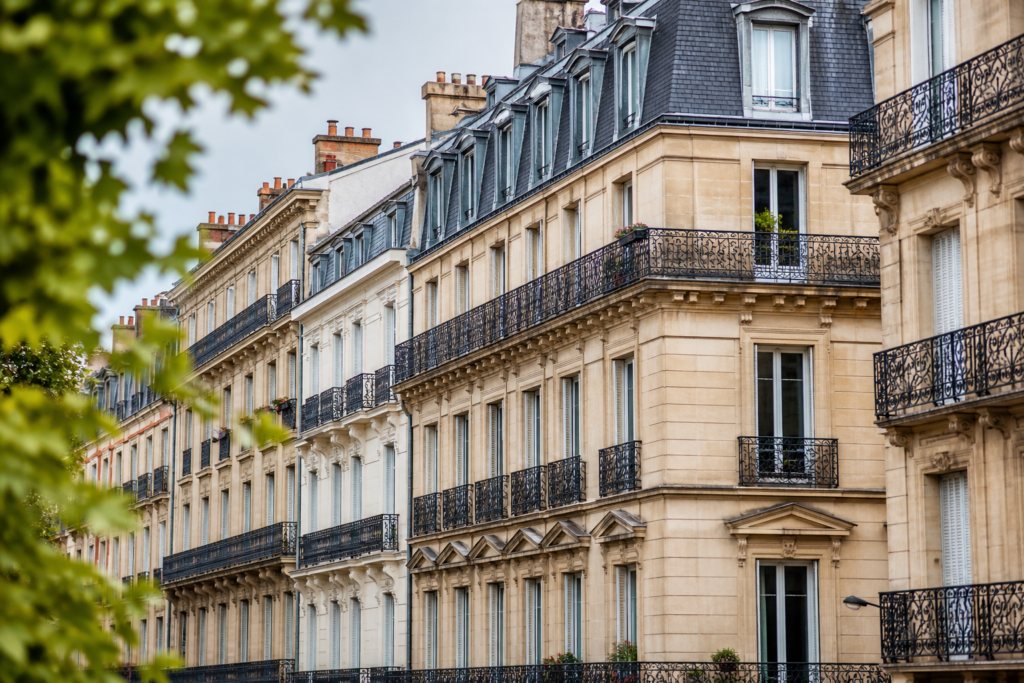 Syndic de copropriété à Lyon – immeuble résidentiel avec balcons en centre-ville